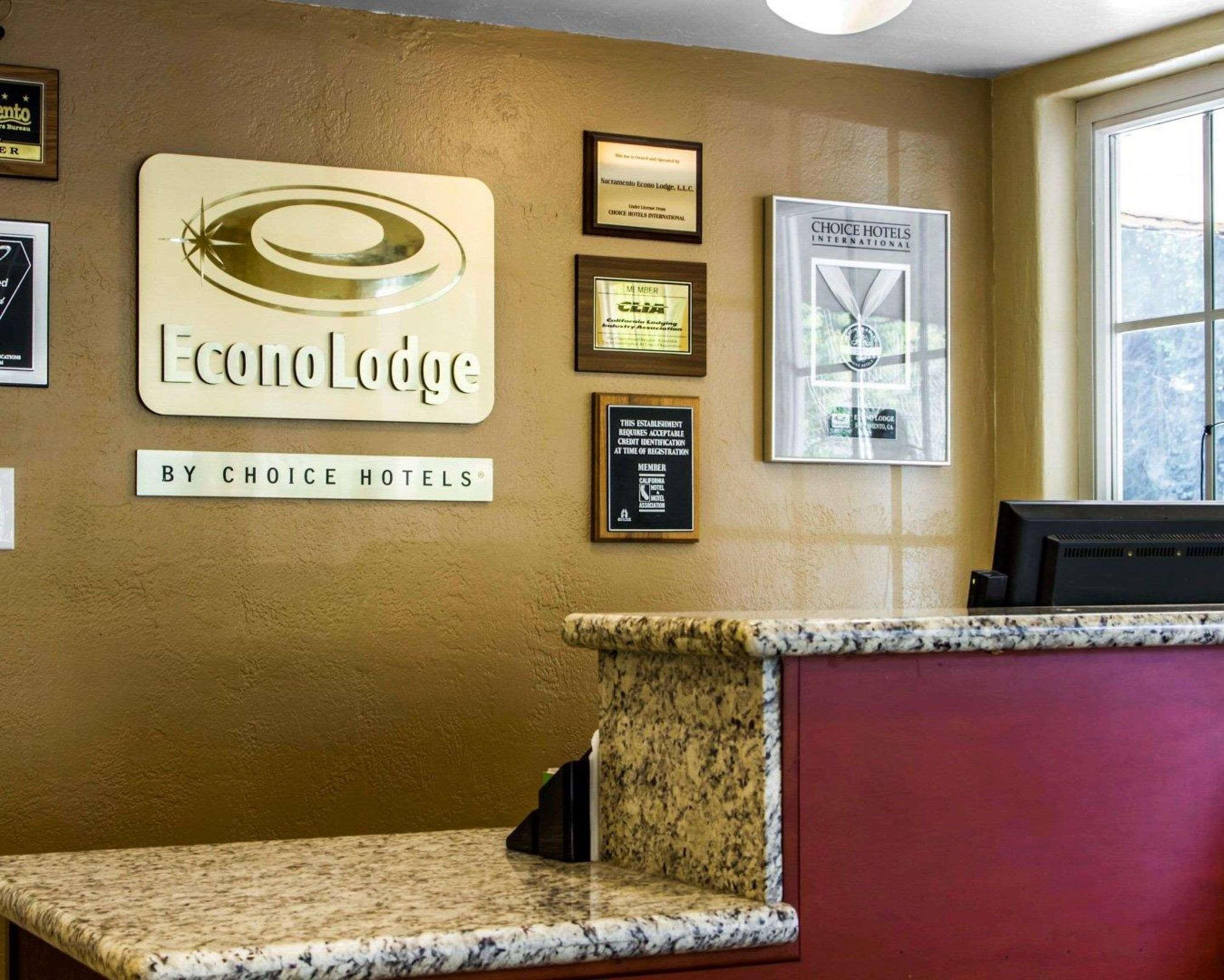 Econo Lodge Sacramento Convention Center Esterno foto